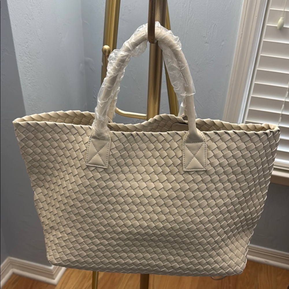 Elegant Cream Woven Tote Bag NWT
